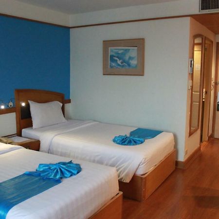 Chon Inter Hotel Chonburi Buitenkant foto