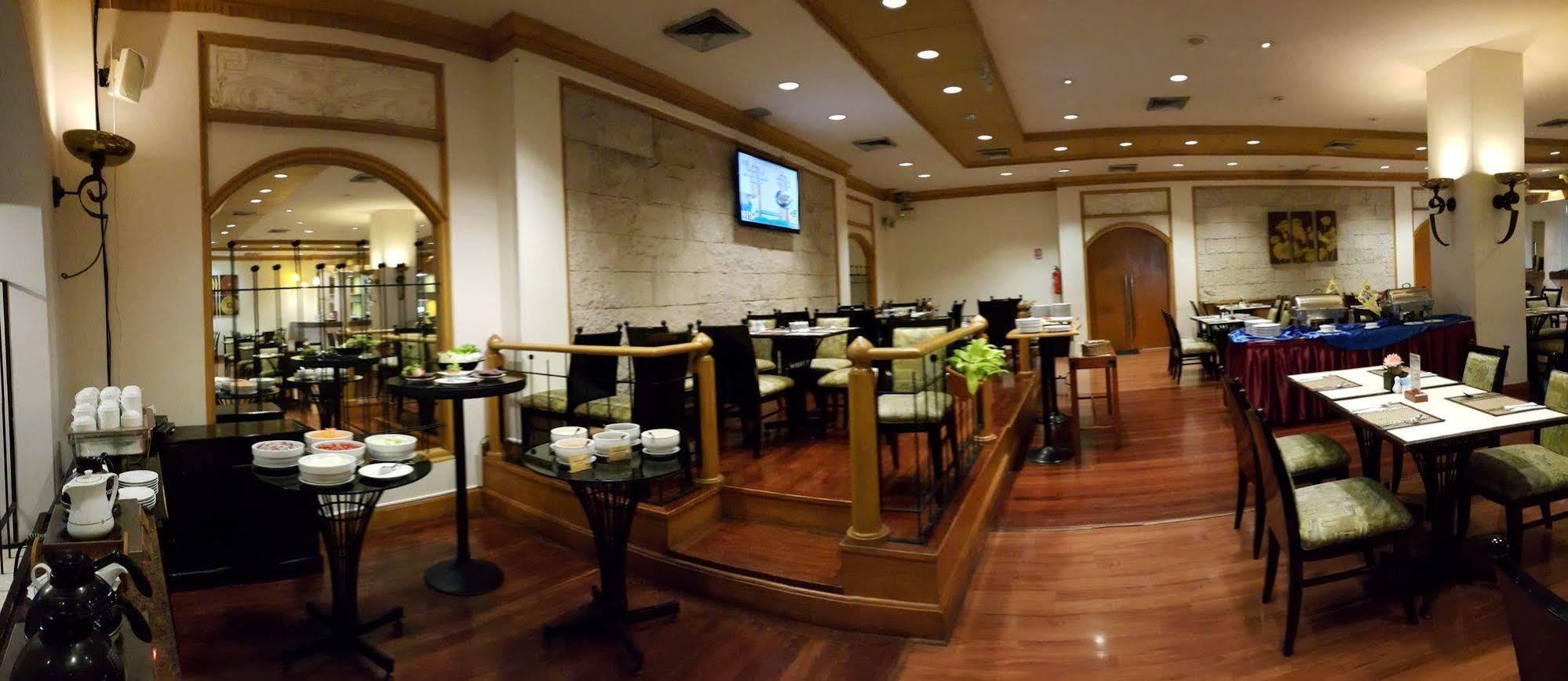 Chon Inter Hotel Chonburi Buitenkant foto