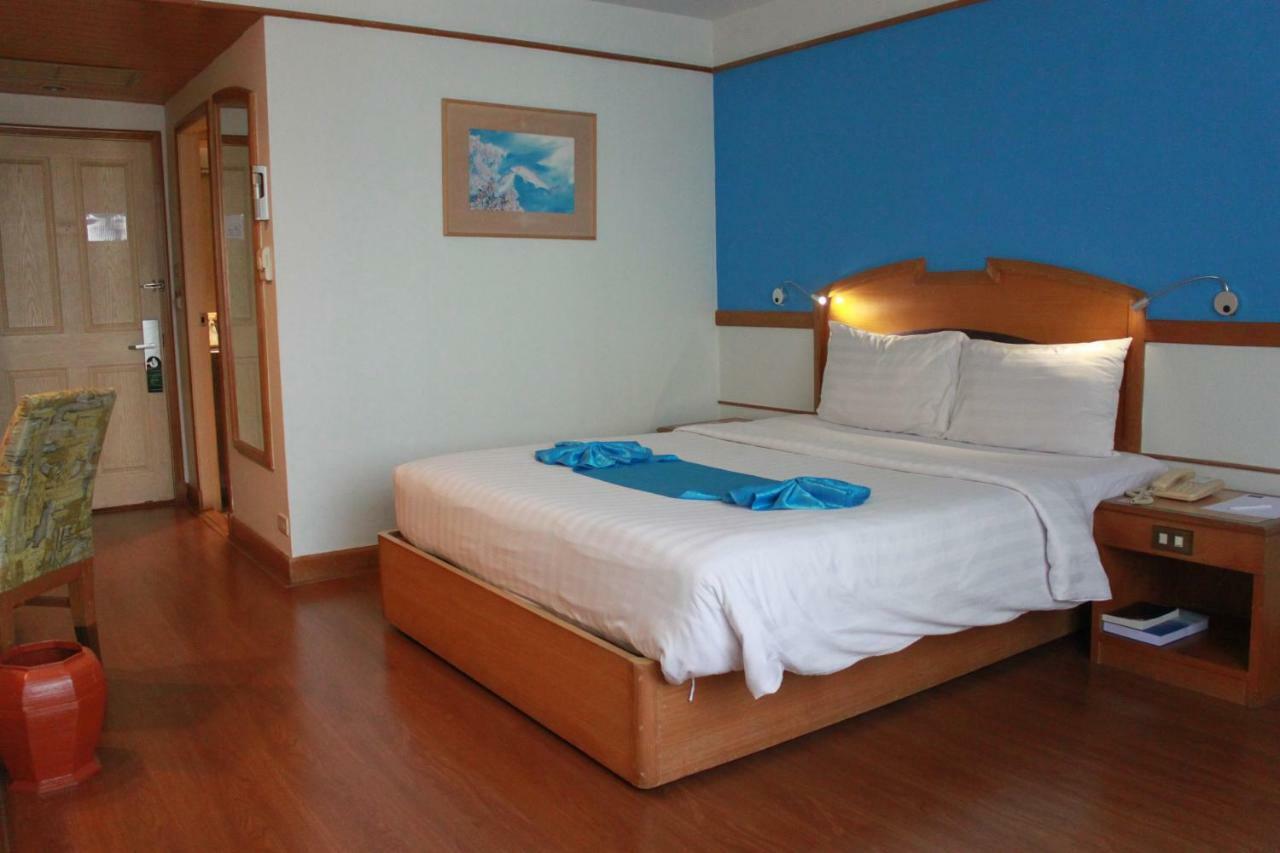 Chon Inter Hotel Chonburi Buitenkant foto