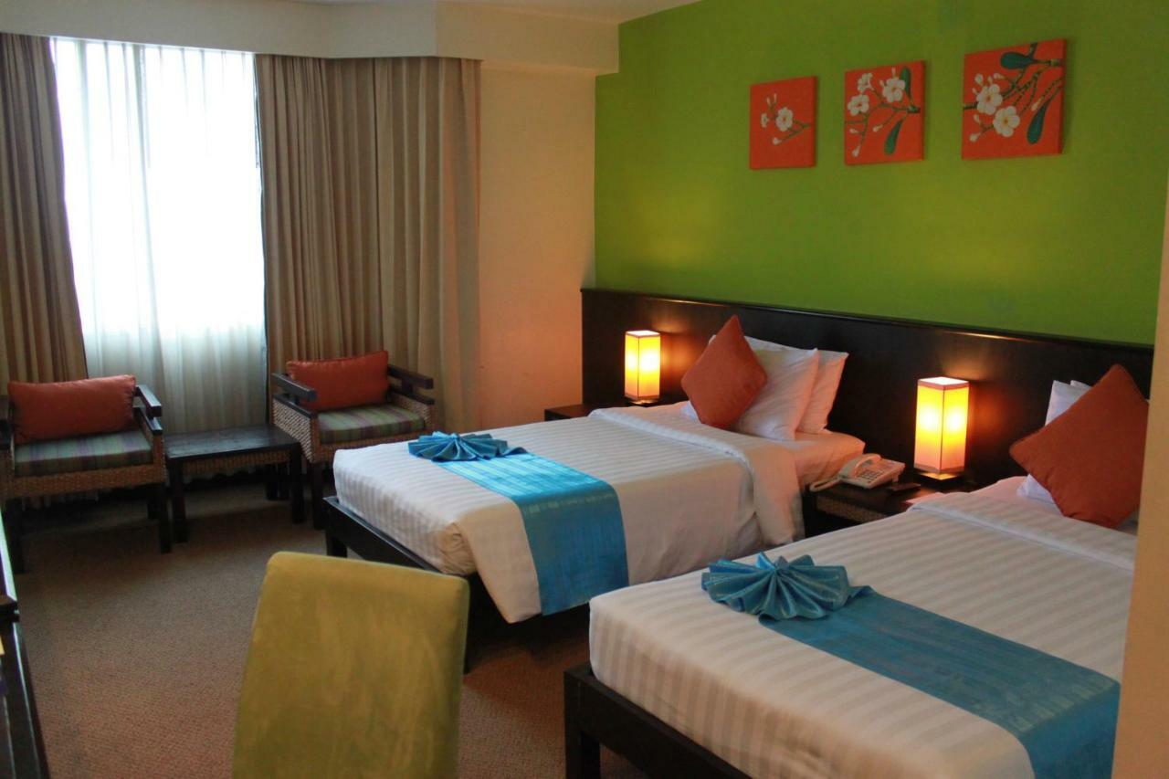 Chon Inter Hotel Chonburi Buitenkant foto
