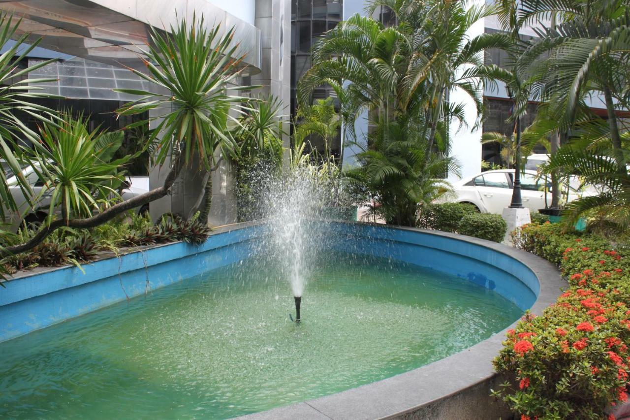 Chon Inter Hotel Chonburi Buitenkant foto